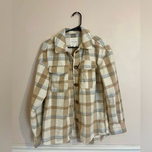 Neutral plaid thick flannel jacket with buttons